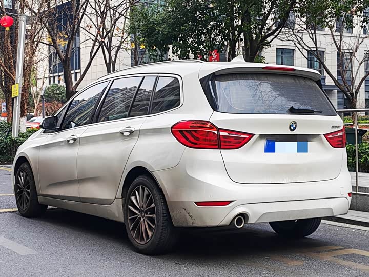 Фото 4 - BMW 2 Series Gran Tourer