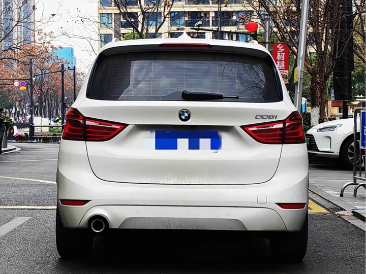 Фото 5 - BMW 2 Series Gran Tourer