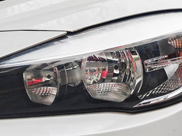 Фото 8 - BMW 2 Series Gran Tourer