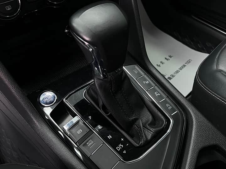 Фото 9 - Volkswagen Tiguan L Pro