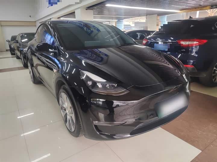 Фото 4 - Tesla Model Y