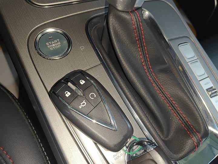 Фото 9 - Changan Oshan X7