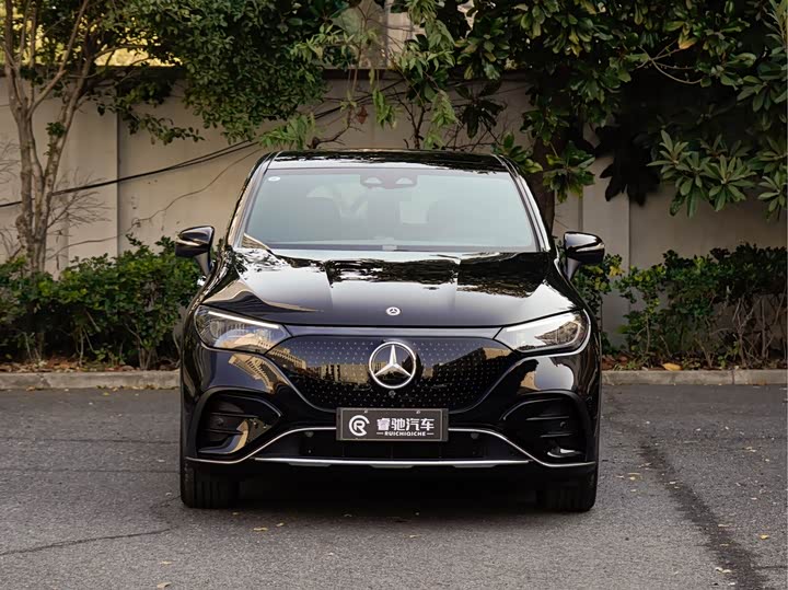 Фото 2 - Mercedes-Benz EQE SUV