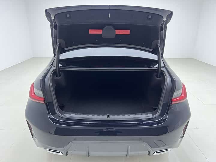 Фото 8 - BMW 3 Series