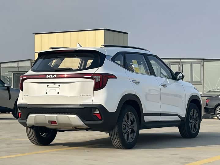 Фото 5 - Kia Seltos