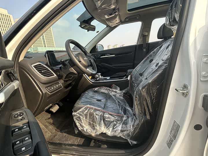 Фото 9 - Kia Seltos