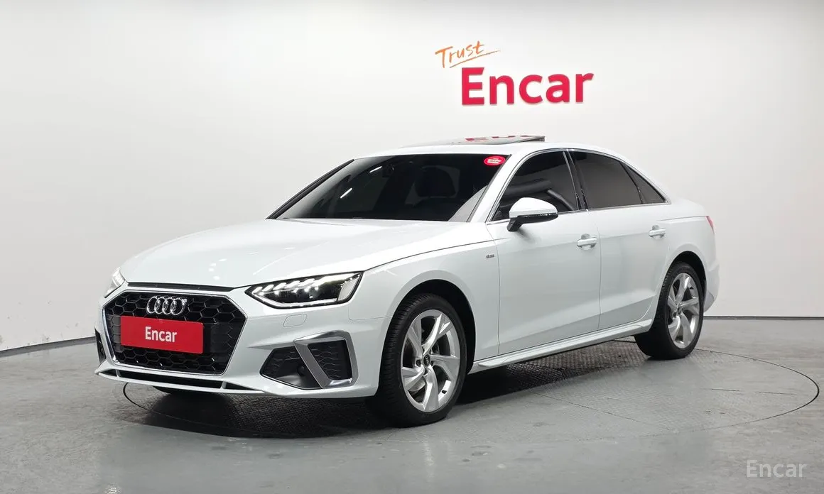 Фото 1 - Audi A4