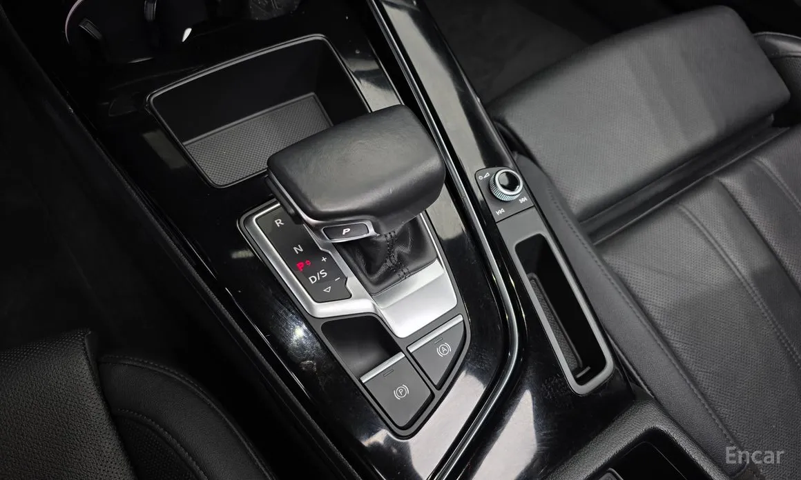 Фото 9 - Audi A4