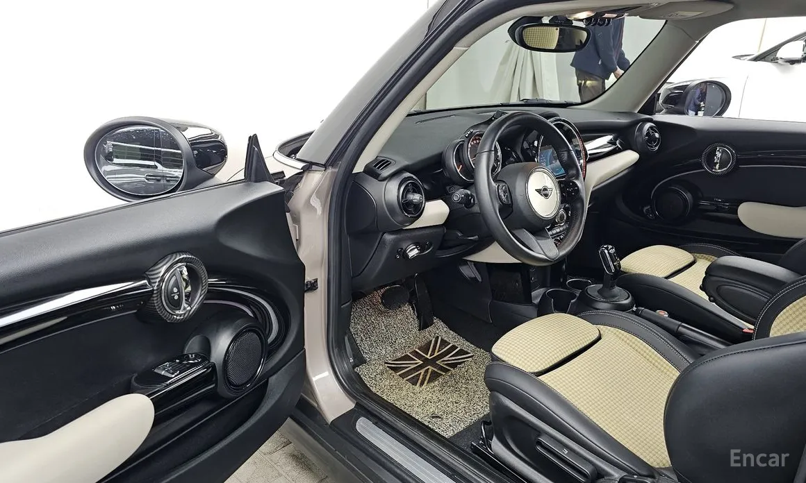 Фото 10 - Mini Cooper