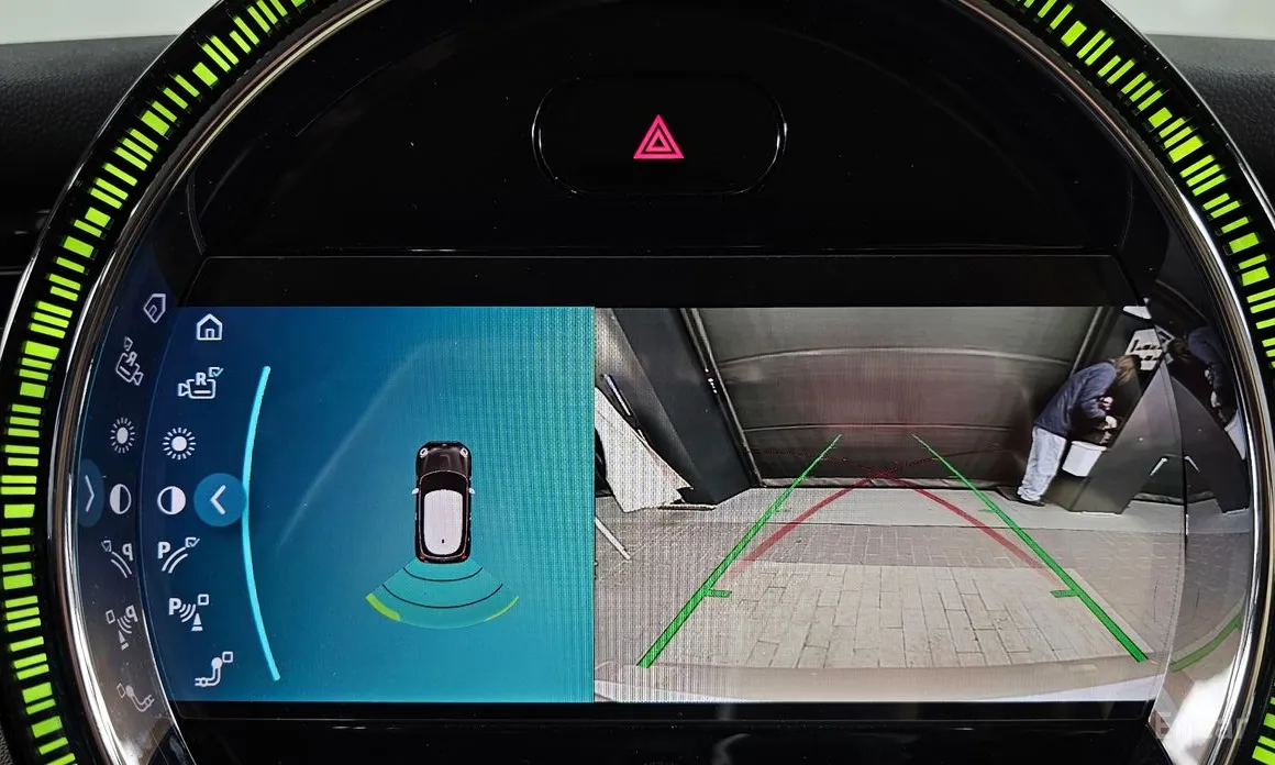 Фото 15 - Mini Cooper