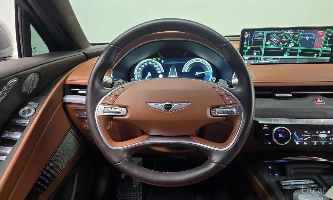 Фото 13 - Genesis G80