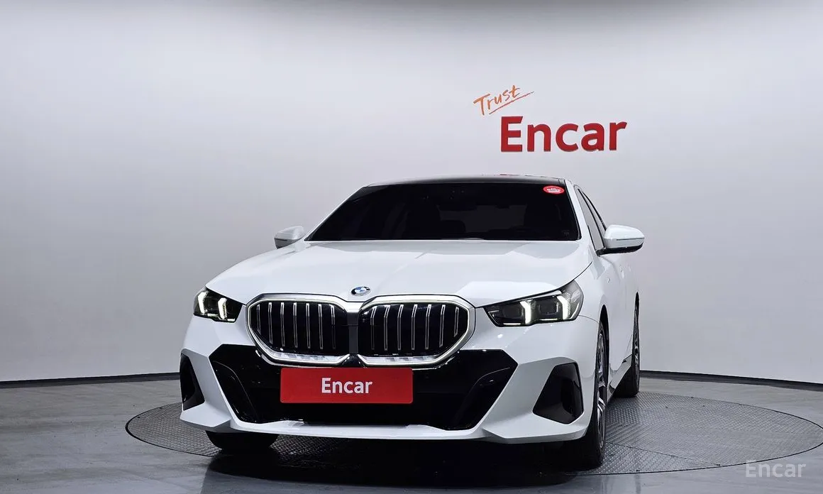 Фото 3 - BMW 5 Series