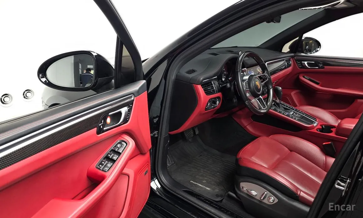 Фото 11 - Porsche Macan