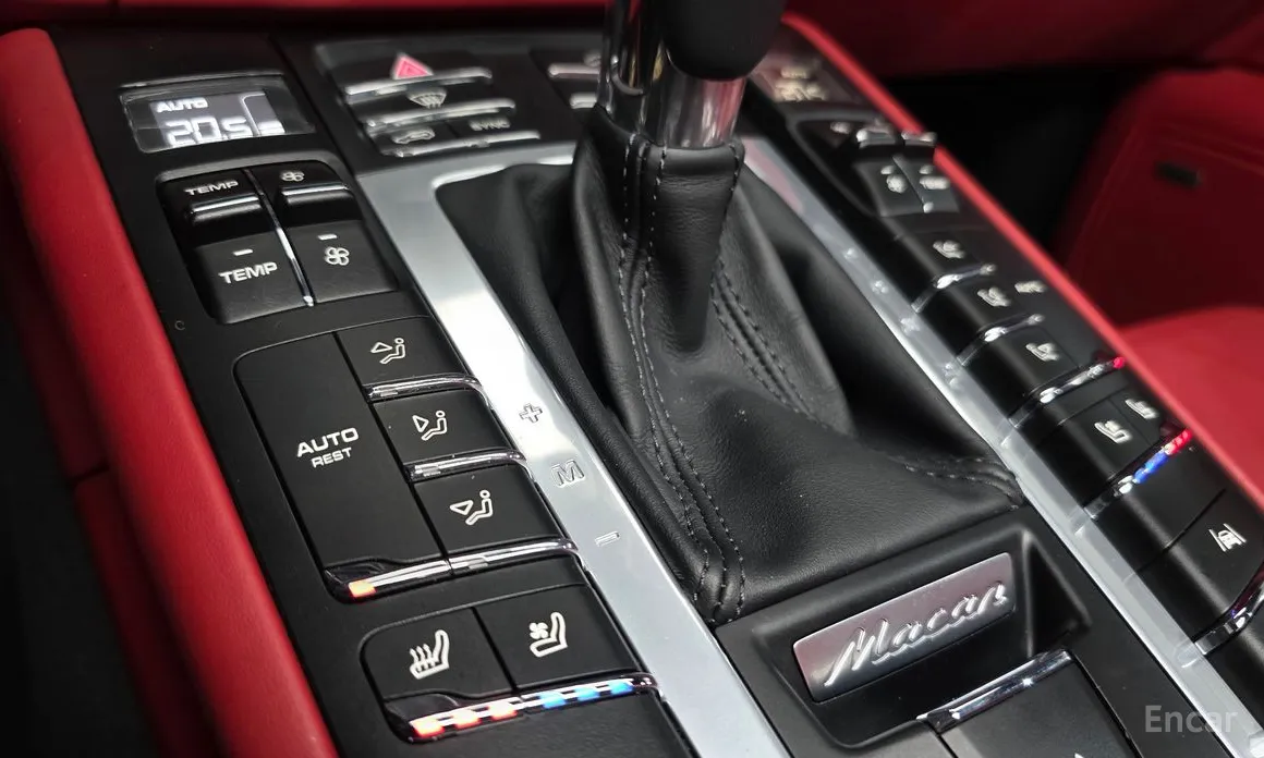 Фото 16 - Porsche Macan