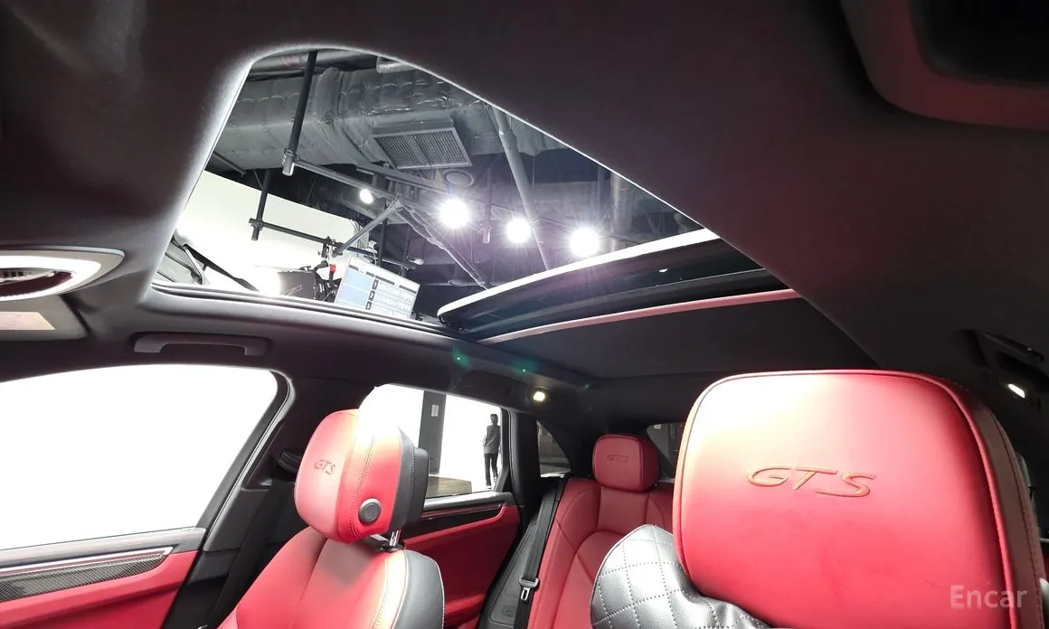 Фото 19 - Porsche Macan