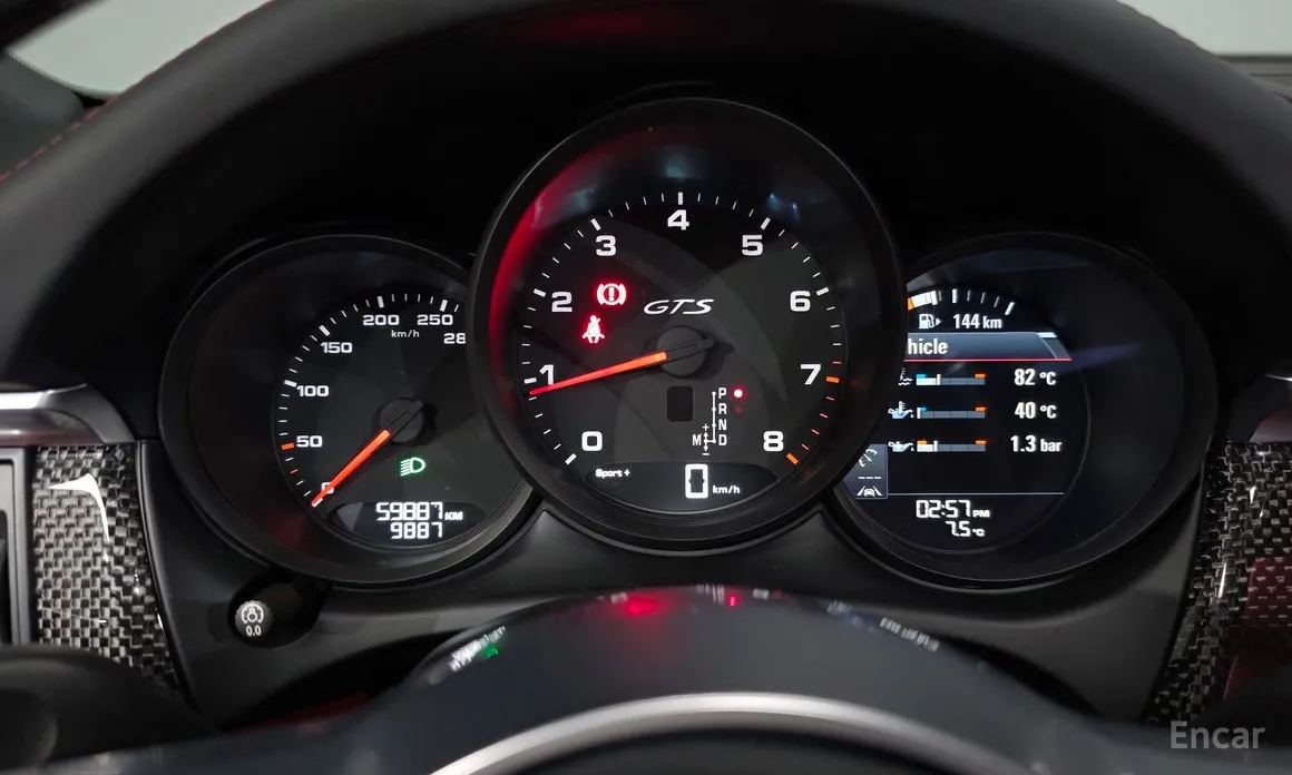 Фото 8 - Porsche Macan