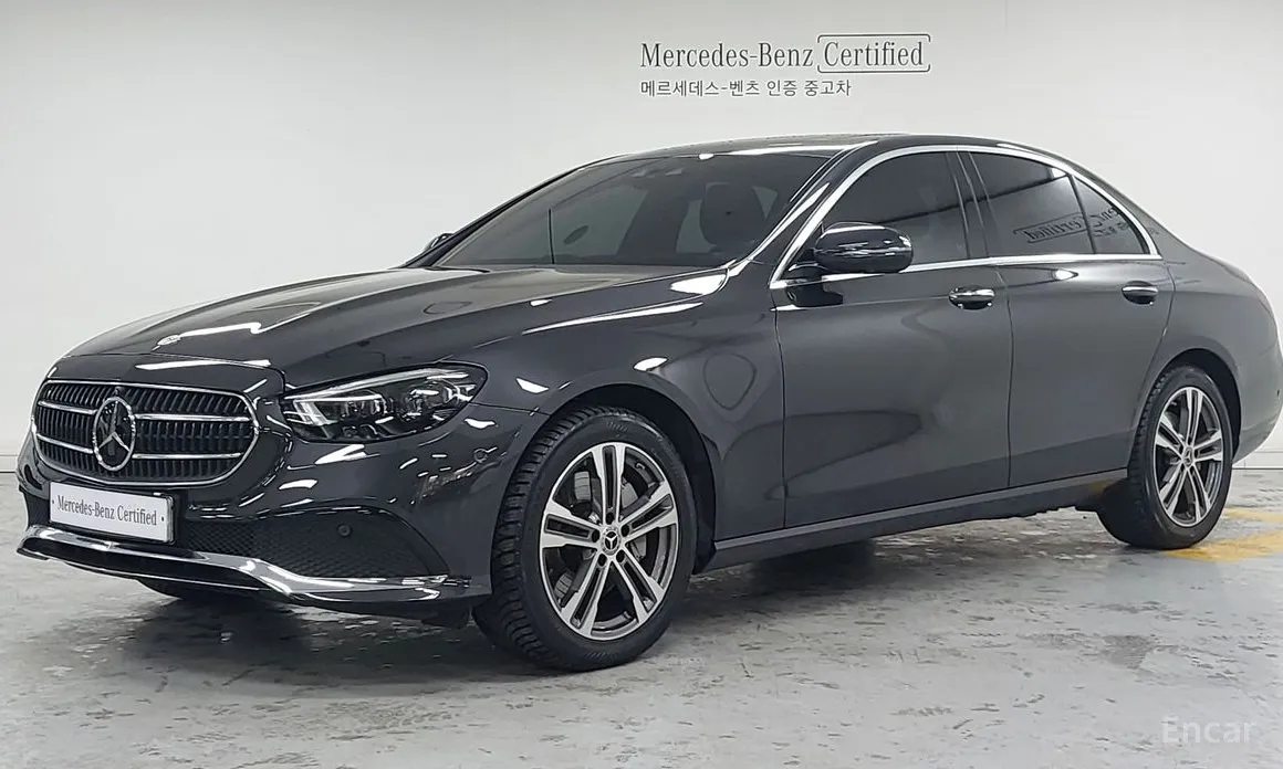 Фото 1 - Mercedes-Benz E-Class