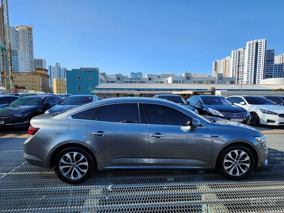 Фото 7 - Renault SM6