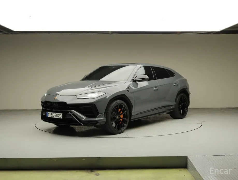 Фото 1 - Lamborghini Urus