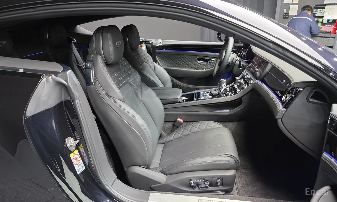 Фото 12 - Bentley Continental GT