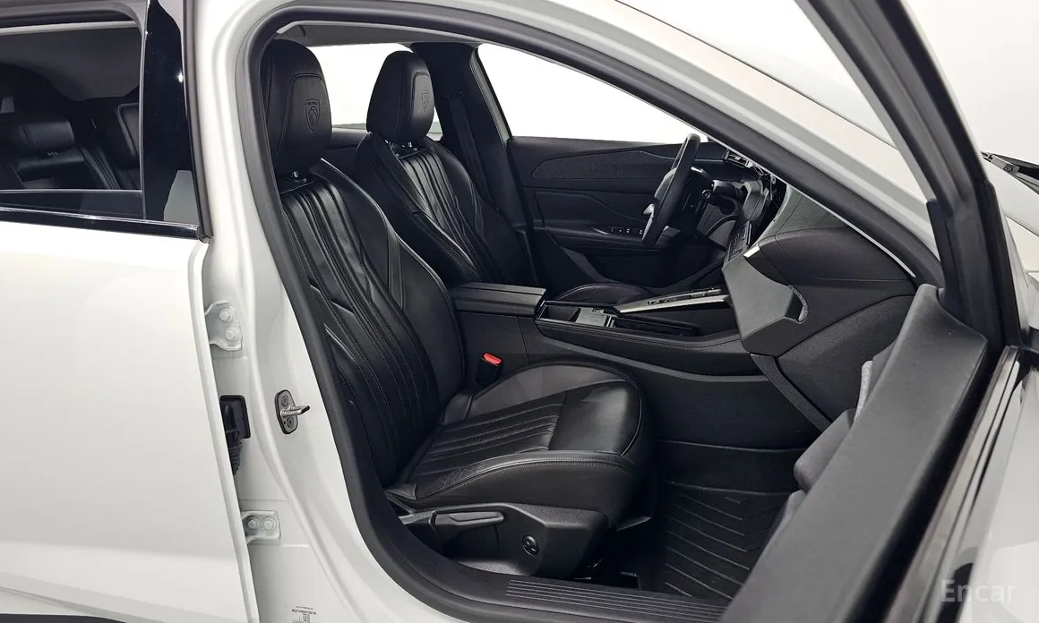 Фото 10 - Peugeot 408