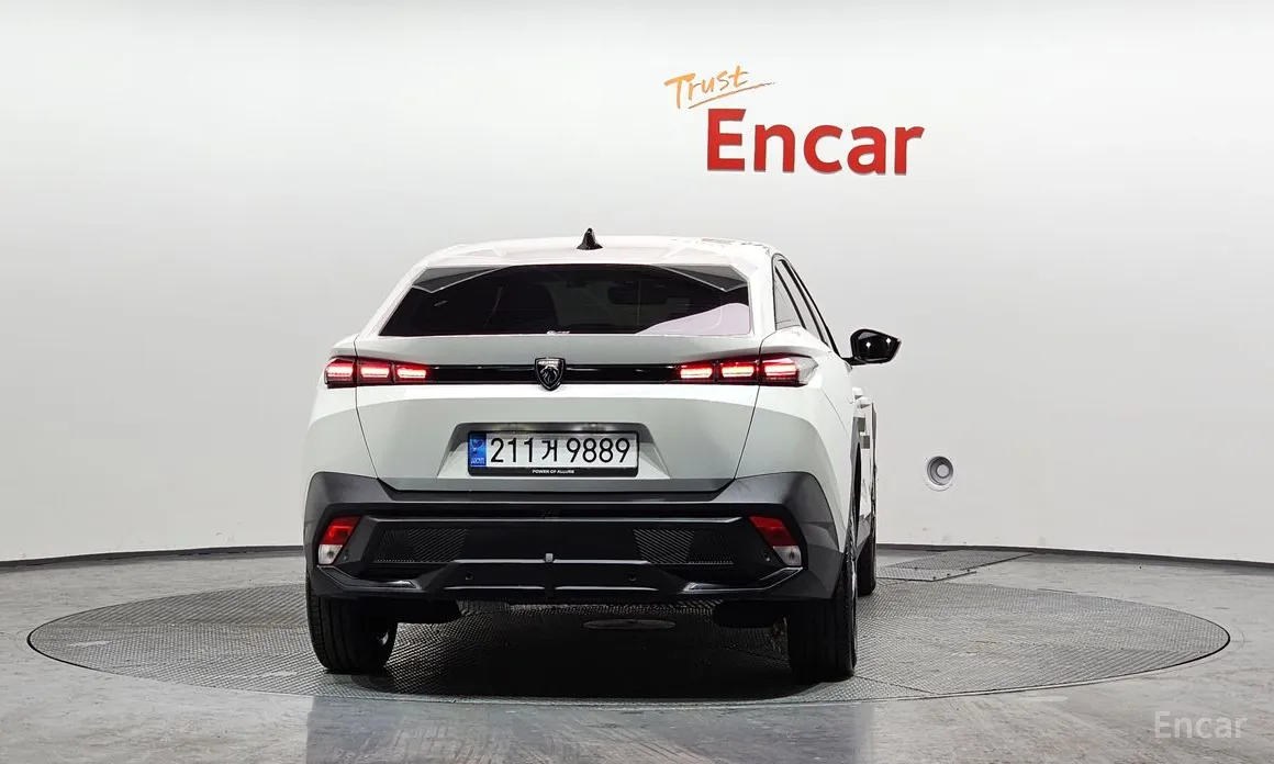 Фото 4 - Peugeot 408