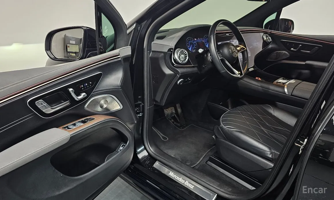 Фото 11 - Mercedes-Benz EQS