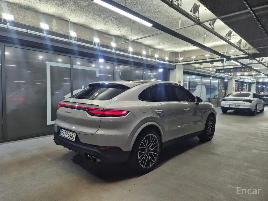 Фото 4 - Porsche Cayenne