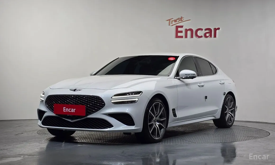 Фото 1 - Genesis G70