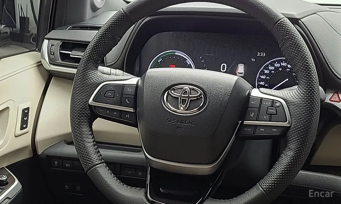 Фото 11 - Toyota Sienna