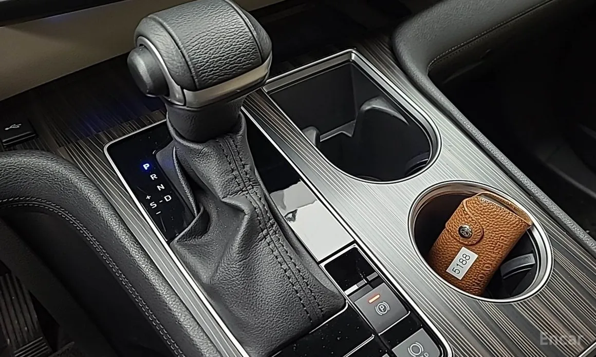 Фото 8 - Toyota Sienna