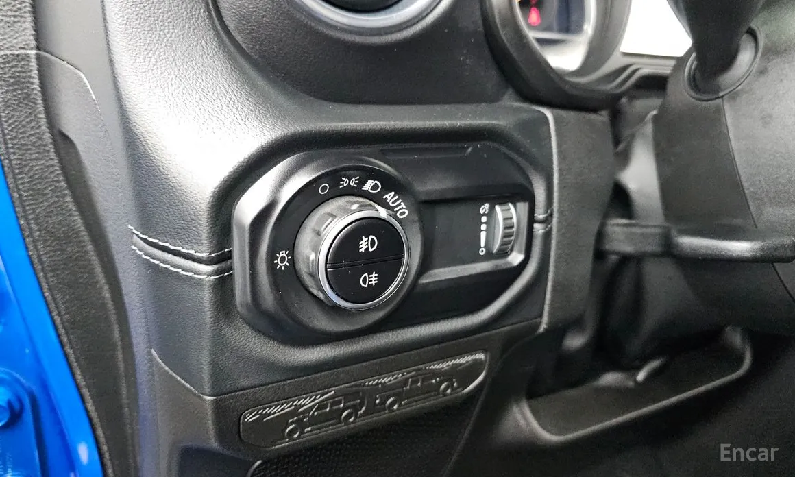 Фото 18 - Jeep Wrangler