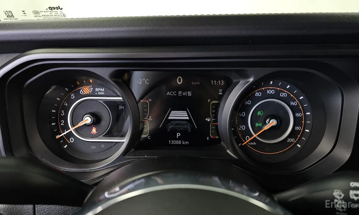 Фото 8 - Jeep Wrangler