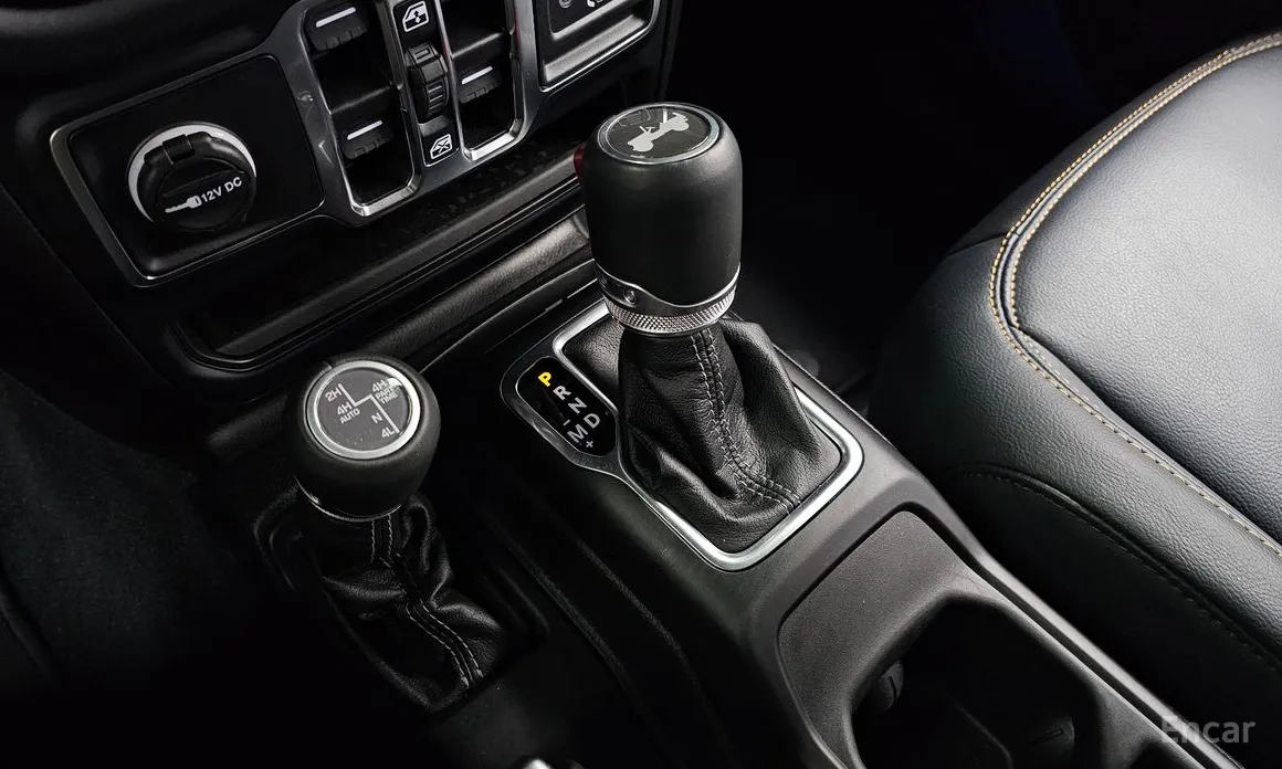 Фото 9 - Jeep Wrangler