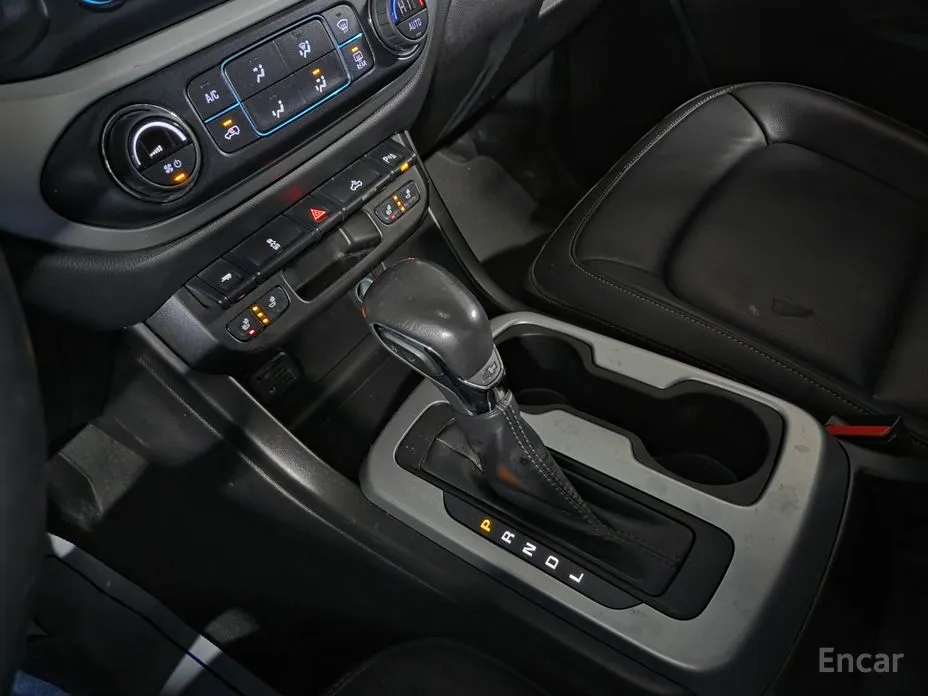 Фото 13 - Chevrolet Colorado