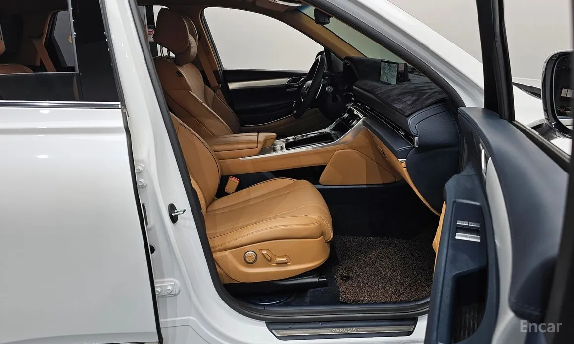 Фото 11 - Genesis GV80
