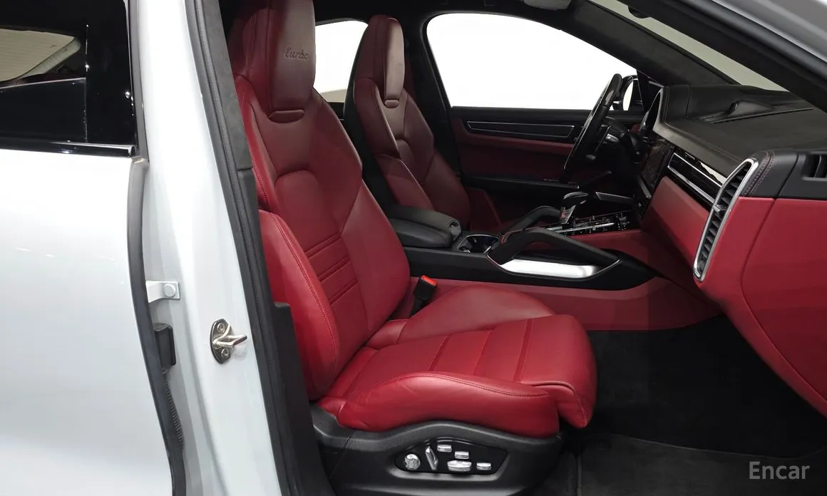 Фото 10 - Porsche Cayenne