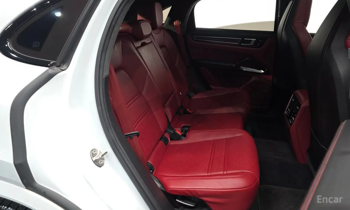 Фото 11 - Porsche Cayenne