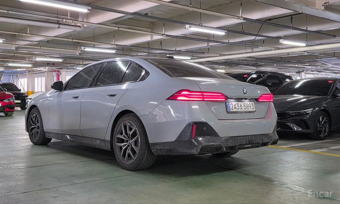 Фото 2 - BMW 5 Series