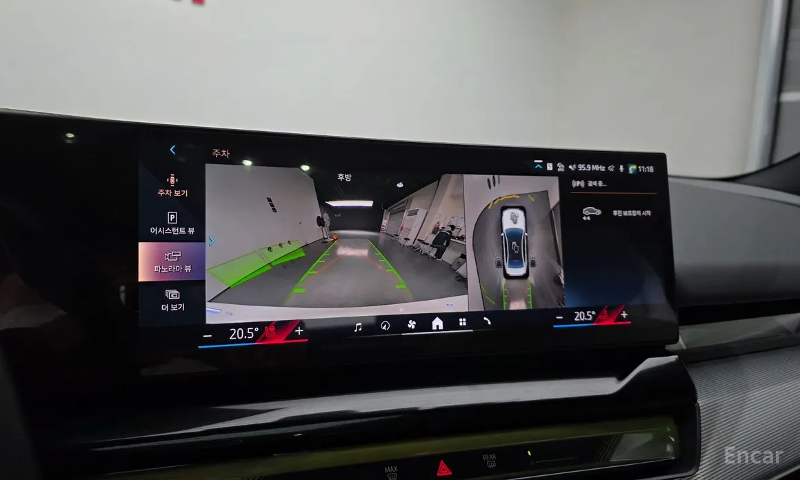 Фото 15 - BMW 5 Series