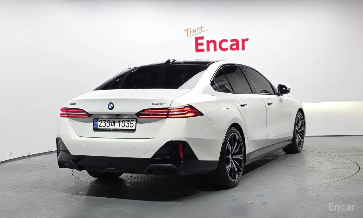 Фото 2 - BMW 5 Series