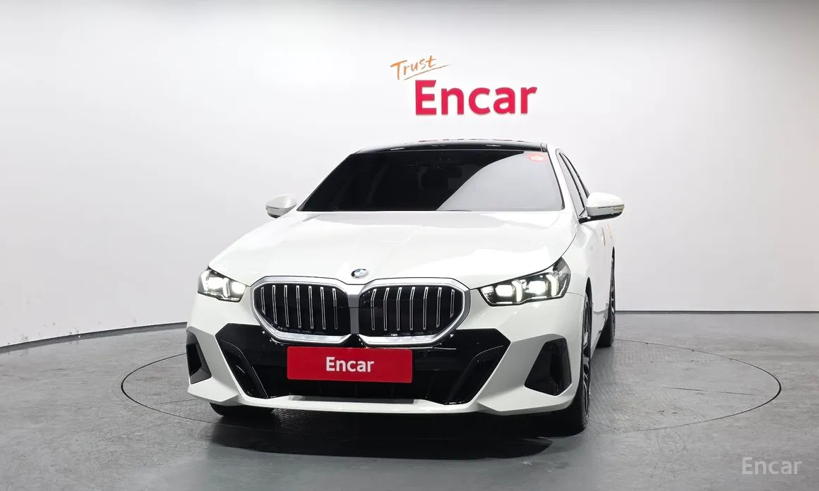 Фото 3 - BMW 5 Series