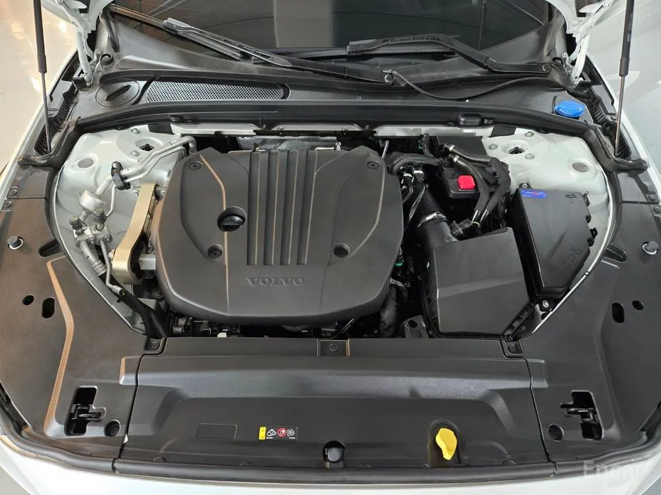 Фото 6 - Volvo V90