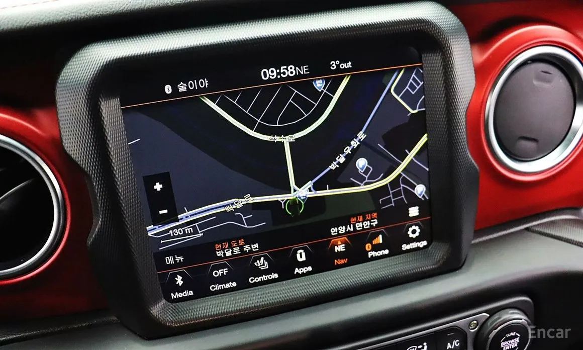 Фото 17 - Jeep Wrangler