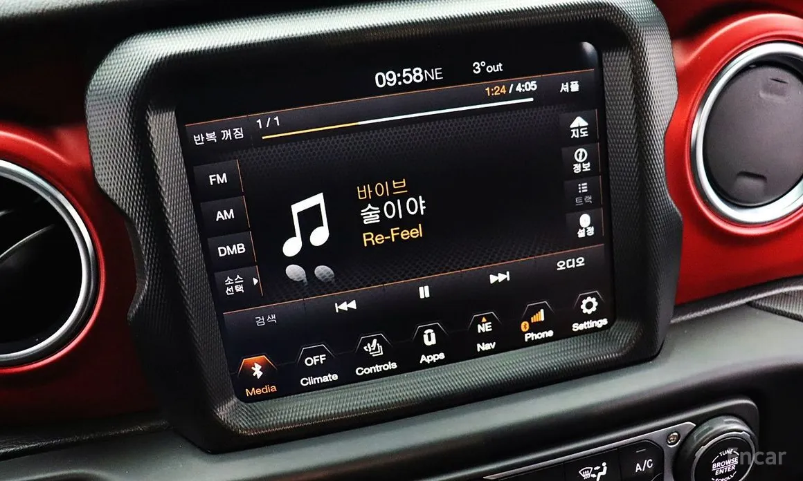 Фото 19 - Jeep Wrangler