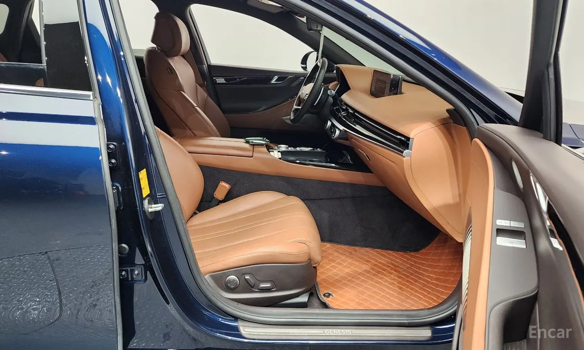 Фото 11 - Genesis G80