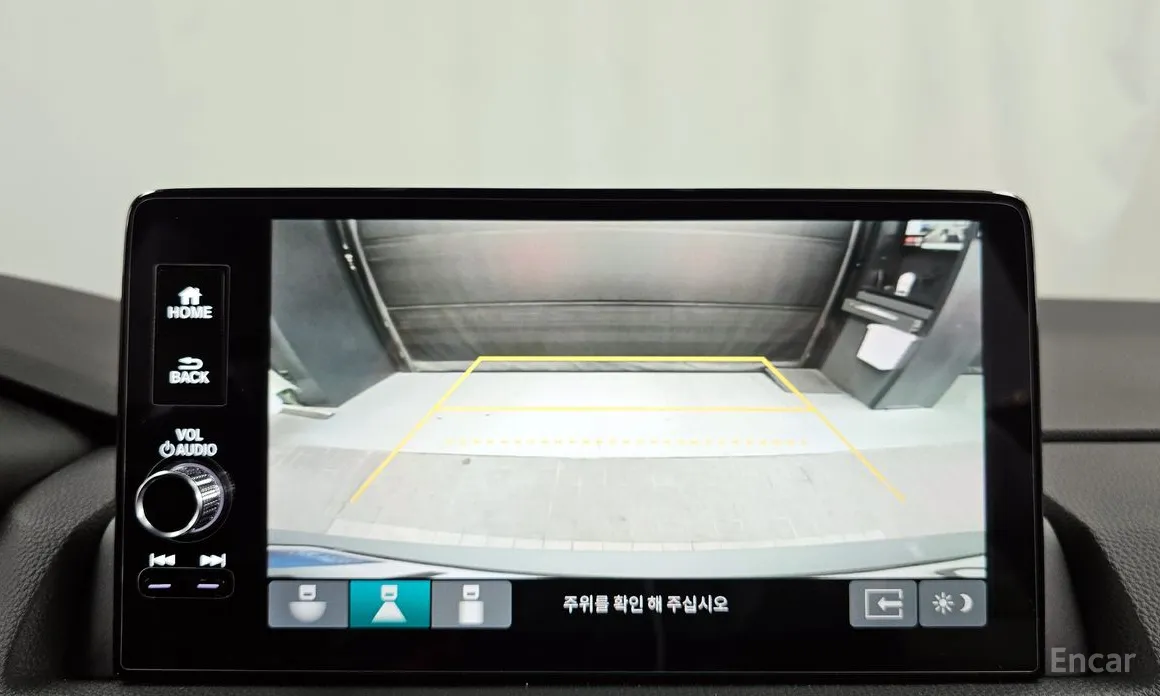 Фото 15 - Honda CR-V