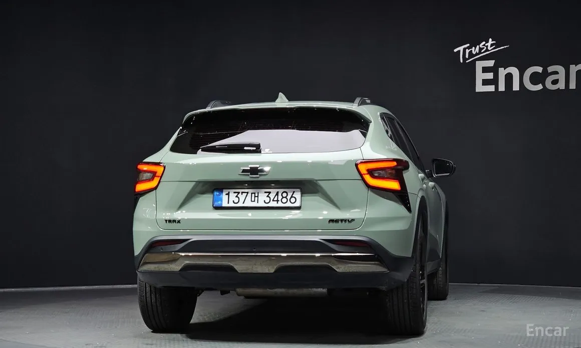 Фото 4 - Chevrolet Trax