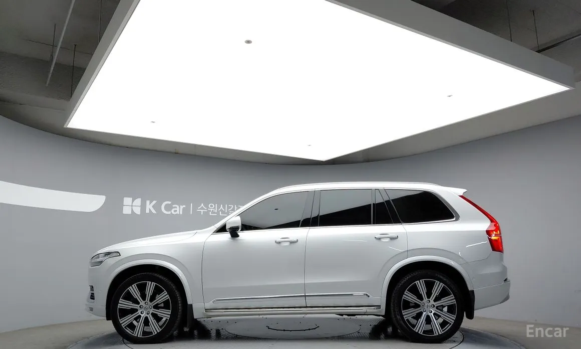 Фото 14 - Volvo XC90