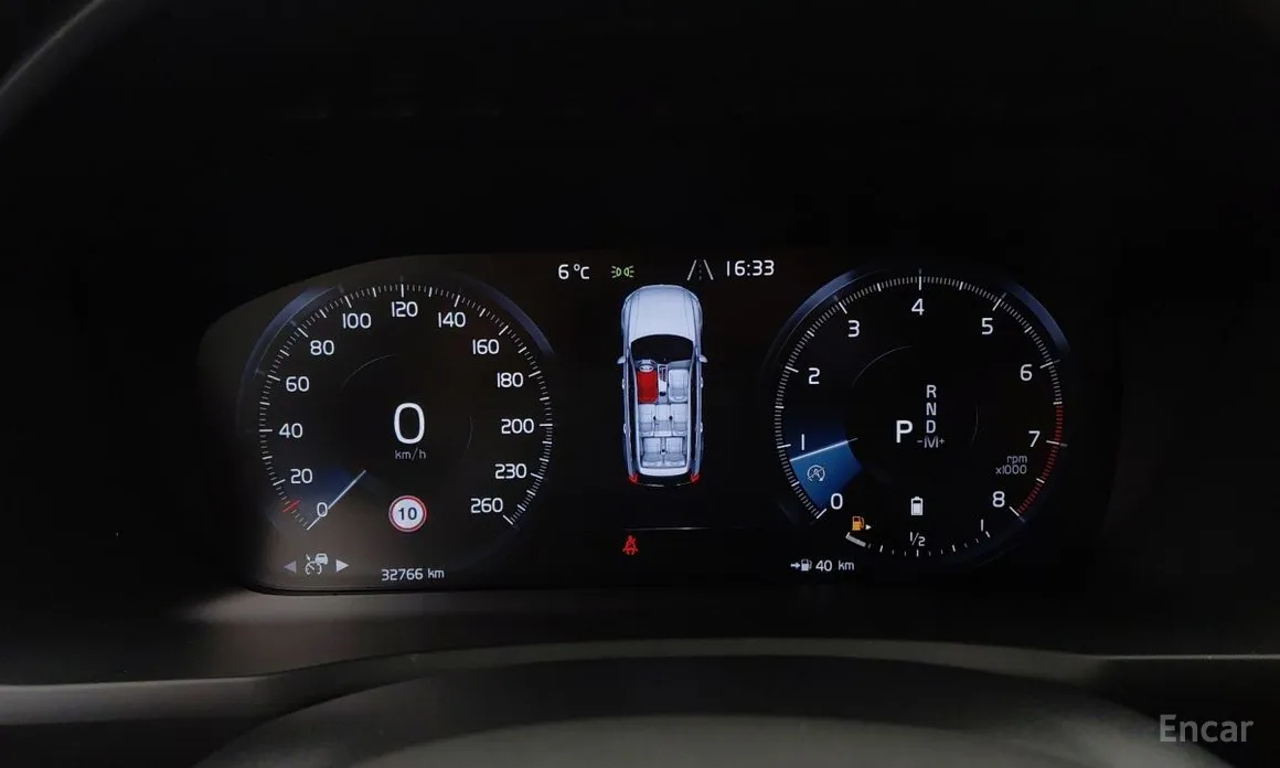 Фото 20 - Volvo XC90